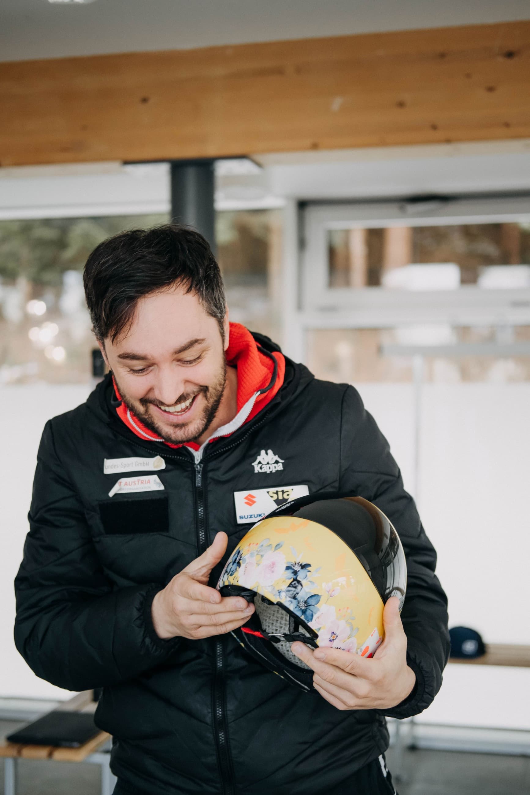 Alex Auer with ONE3D and VAGUS skeleton helmet